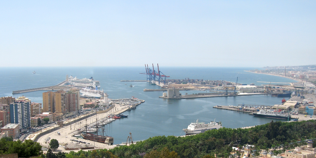 Puerto de Málaga vista